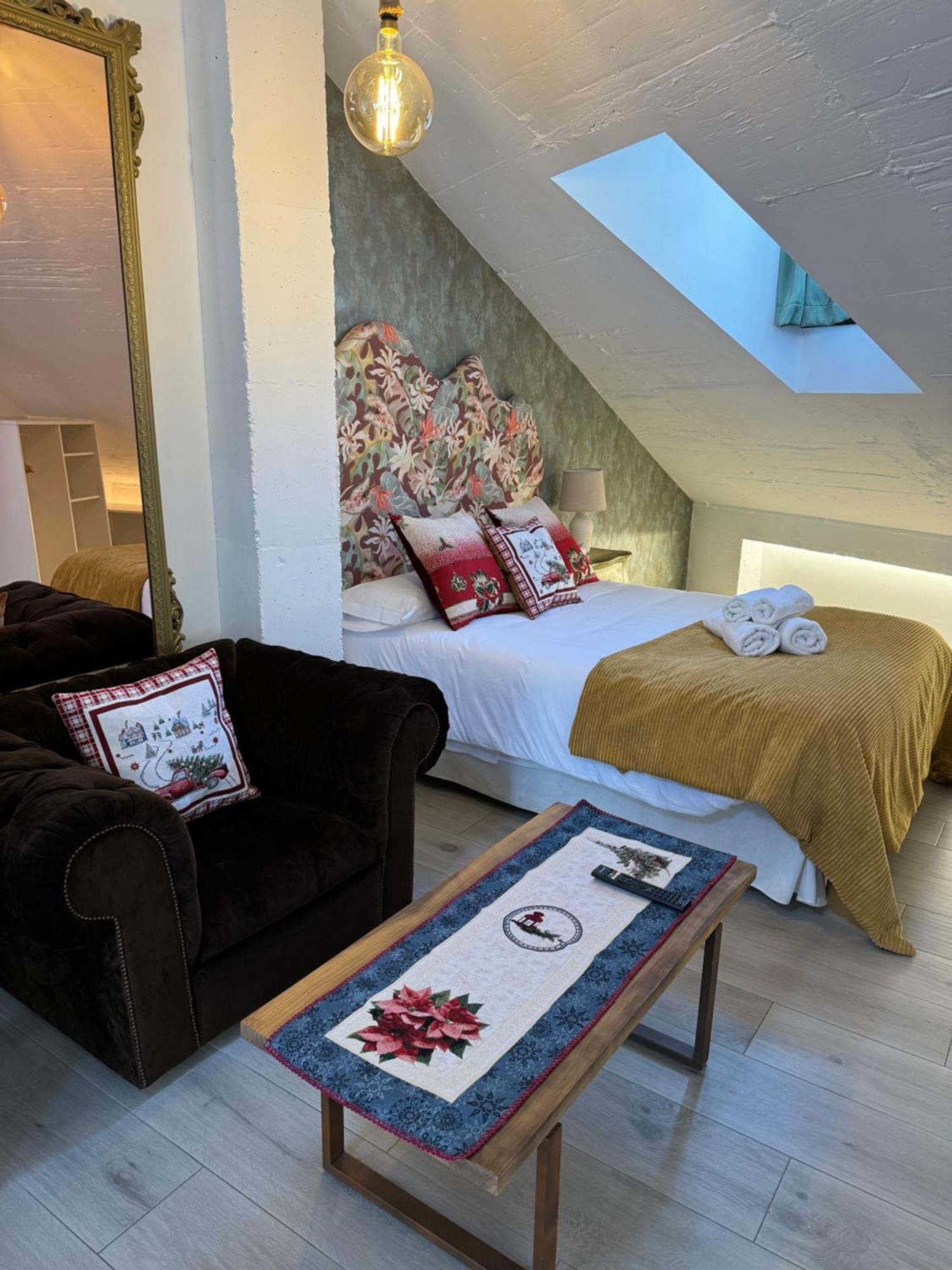 Ateneo Cuenca Suites Con Cocina En El Casco Historico Extérieur photo